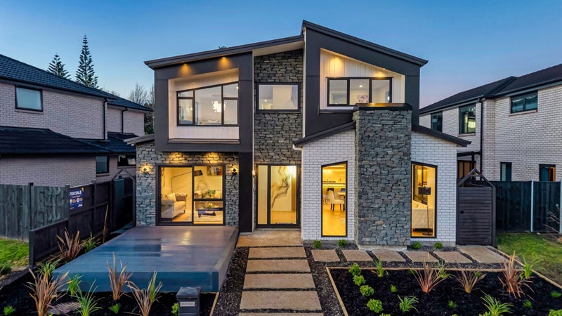 7 Emerald Avenue, Rosehill, Papakura - Carousel 1