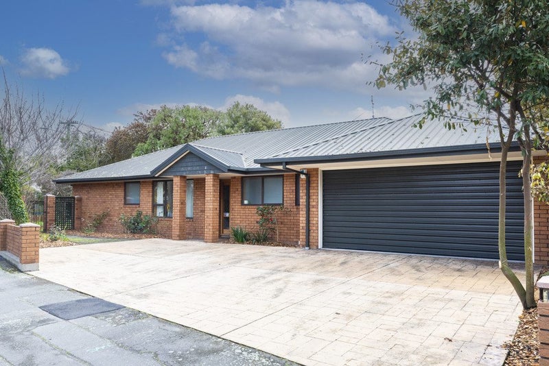 32 Saint Martins Road, Saint Martins, Christchurch - Carousel 1