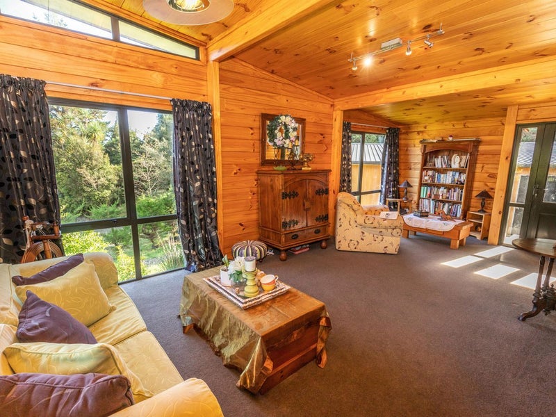 88 Clifton Road, Kaiata, Greymouth - Carousel 2