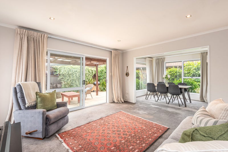 1/12 Lochmore Street, Bishopdale, Christchurch - Carousel 2
