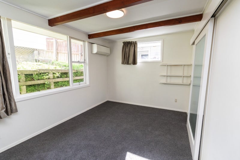 101 Kenmore Street, Newlands, Wellington - Carousel 2