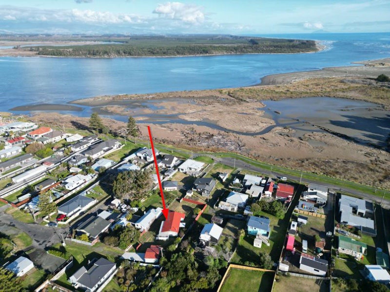 24 Hall Place, Foxton Beach, Foxton - Carousel 20