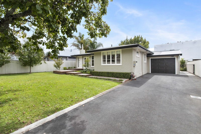 7 Strowan Avenue, Fairfield, Hamilton - Carousel 2