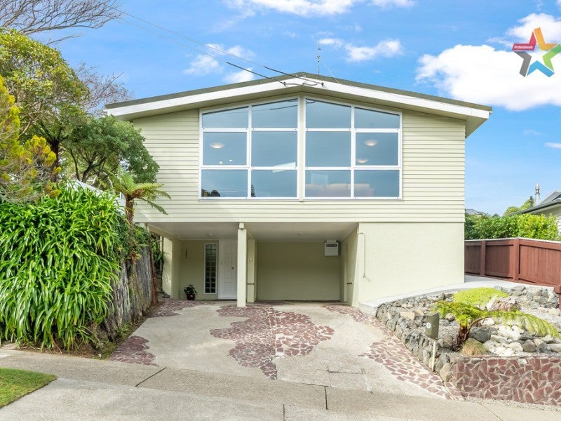2 Christina Grove, Normandale, Lower Hutt - Carousel 1