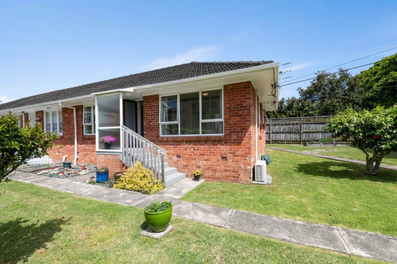 10 Fenwick Avenue, Milford, Auckland - Carousel 1