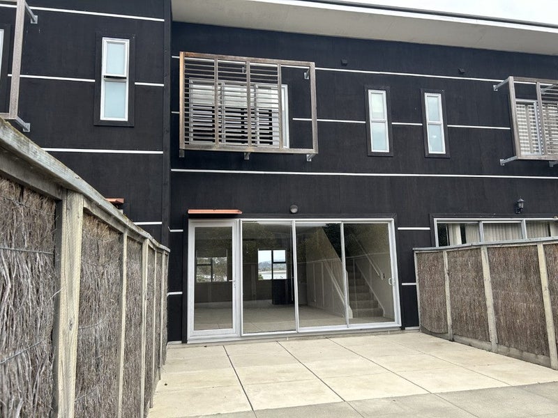 12/9 Humber Street, Pandora, Napier - Carousel 1