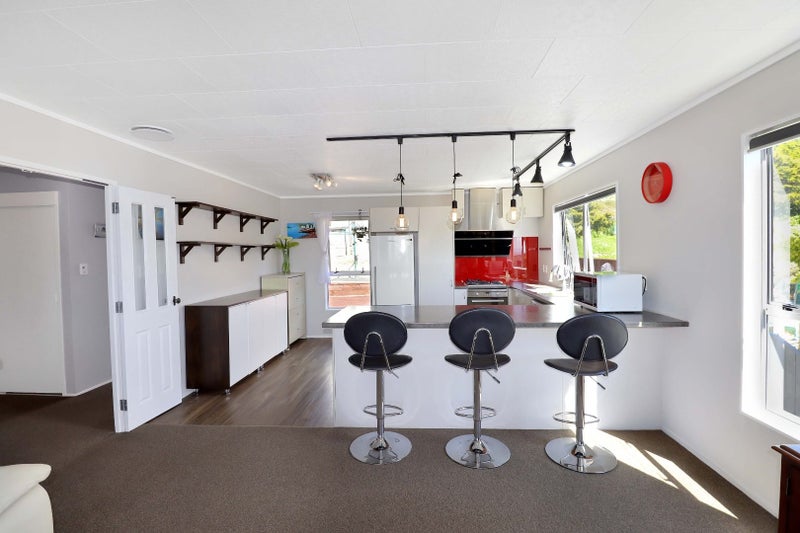 3 Fernhaven Grove, Newlands, Wellington - Carousel 2