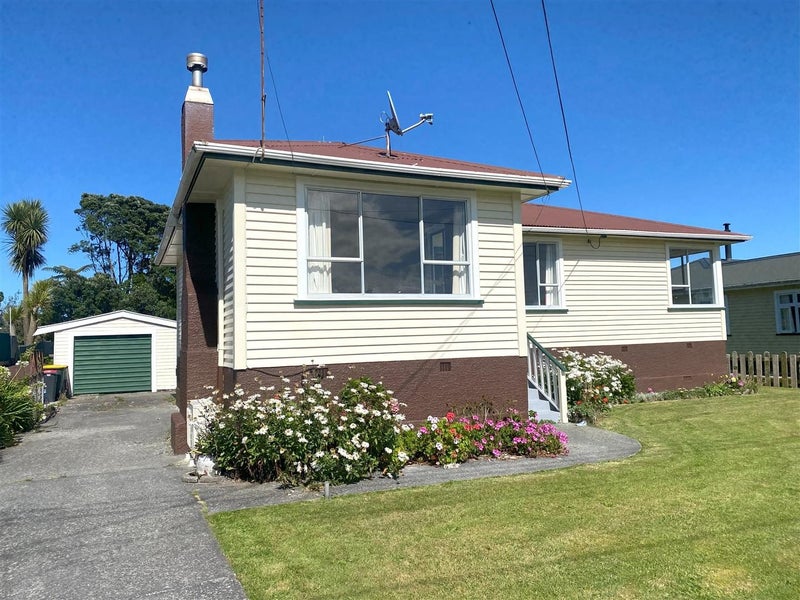 14 Peel Street, Cobden, Greymouth - Carousel 2