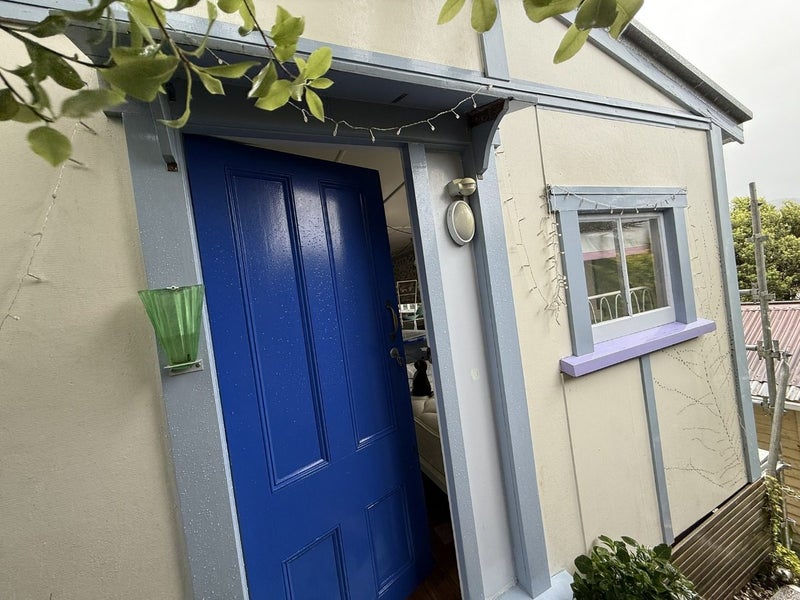 28 Scarborough Terrace, Mount Victoria, Wellington - Carousel 8