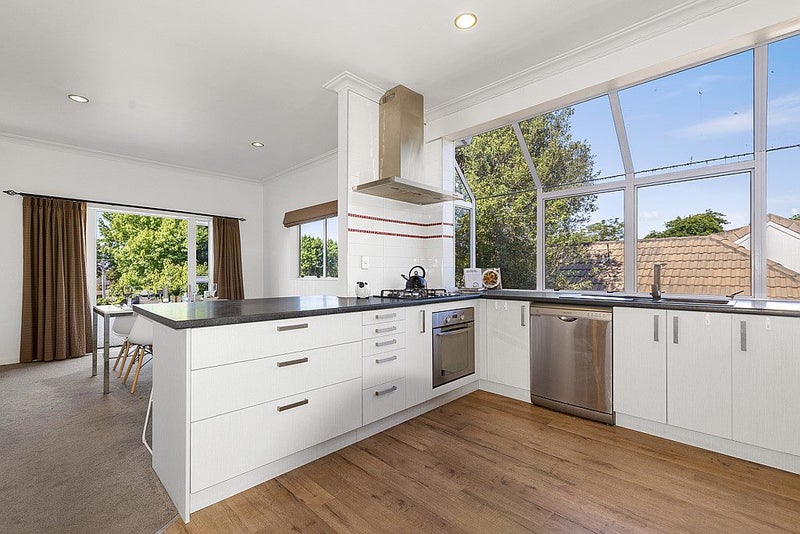 24B Wylie Street, Glenholme, Rotorua - Carousel 1