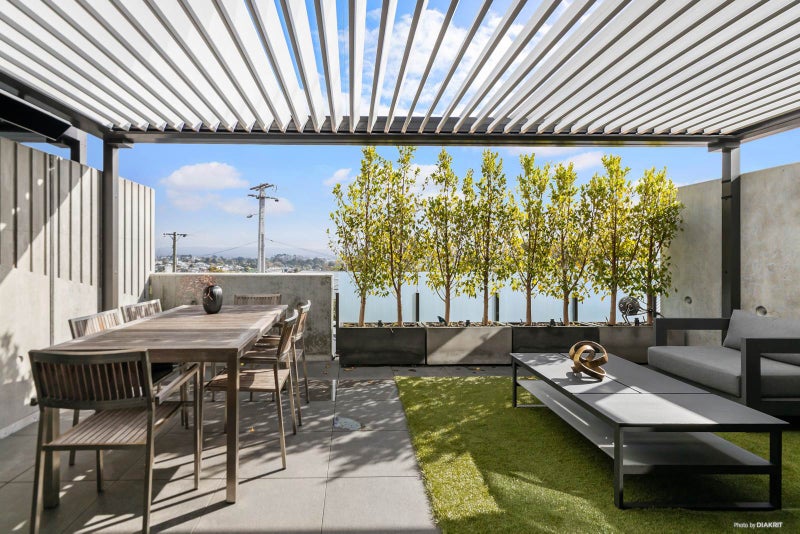 14 Barrington Road, Grey Lynn, Auckland - Carousel 2