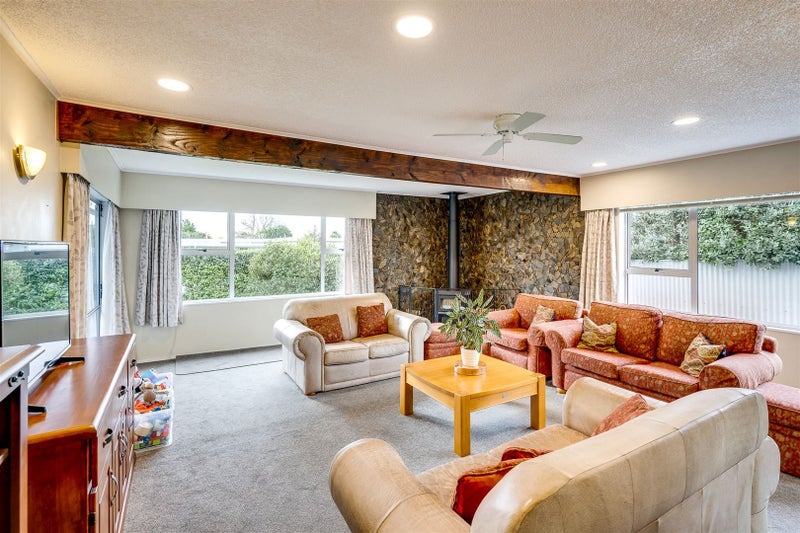 29 Lyttelton Crescent, Tamatea, Napier - Carousel 2