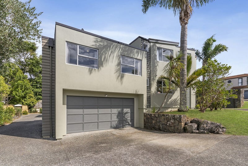 1 Romola Street, Glendowie, Auckland - Carousel 2