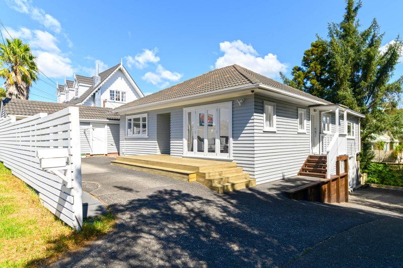 3 Wilson Road, Glen Eden, Auckland - Carousel 1