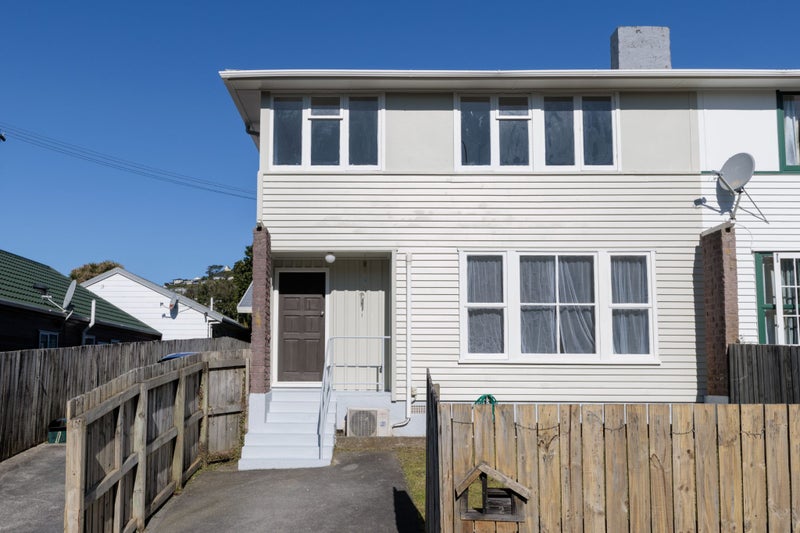 1/2 Takatimu Way, Johnsonville, Wellington - Carousel 1