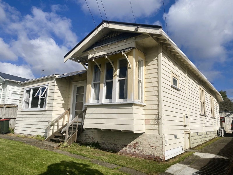 23 Truro Road, Sandringham, Auckland - Carousel 1