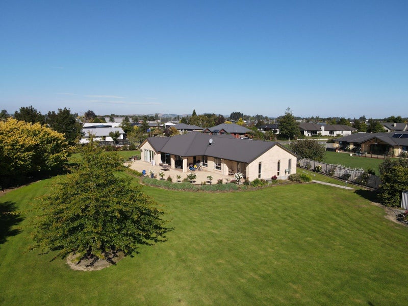 33 Longwood Drive, Winton, Winton - Carousel 25