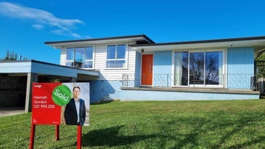 5 Clark Place, Hillcrest, Hamilton - Carousel 1