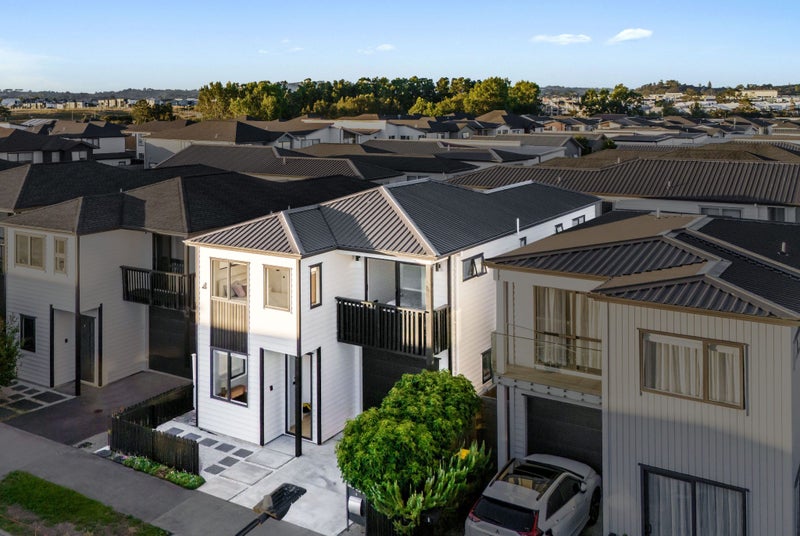 3 Cicada Road, Hobsonville, Auckland - Carousel 1