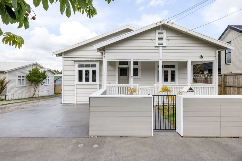 48A Cook Street, Hamilton East, Hamilton - Carousel 1