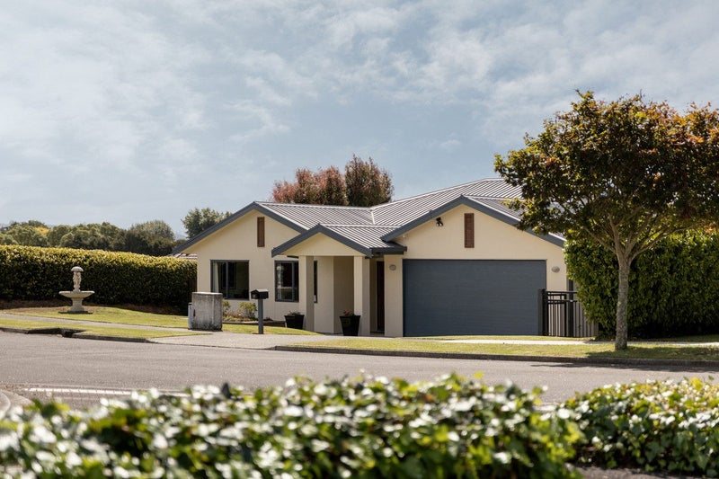 36 Montana Drive, Pyes Pa, Tauranga - Carousel 1