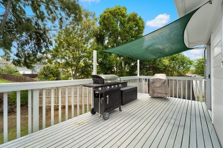 50 Oaktree Avenue, Browns Bay, Auckland - Carousel 18