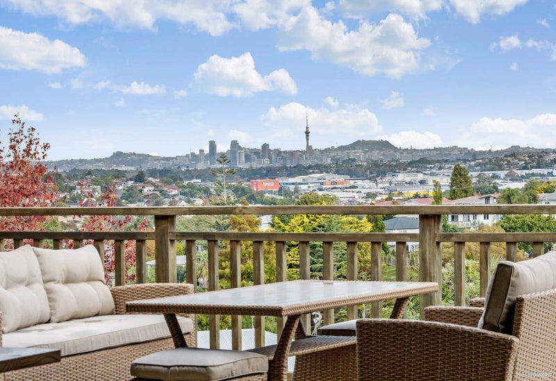 33A Sequoia Place, Sunnynook, Auckland - Carousel 2