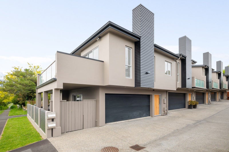 10A Manning Street, Hamilton Central, Hamilton - Carousel 1