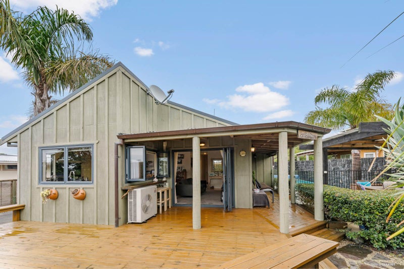 15A ROCK ISLE RD, Torbay, North Shore City - Carousel 2