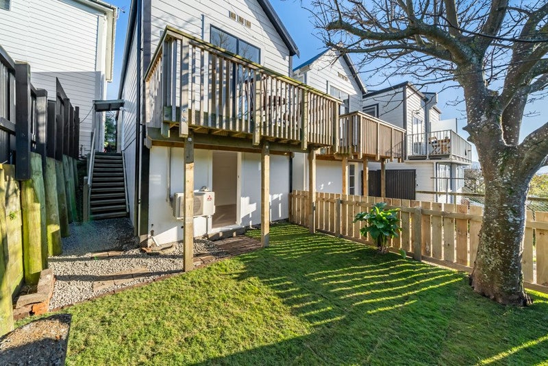 151 Tasman Street, Mount Cook, Wellington - Carousel 23