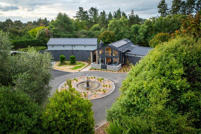 9 Acacia Grove, Tamahere, Hamilton - Carousel 1