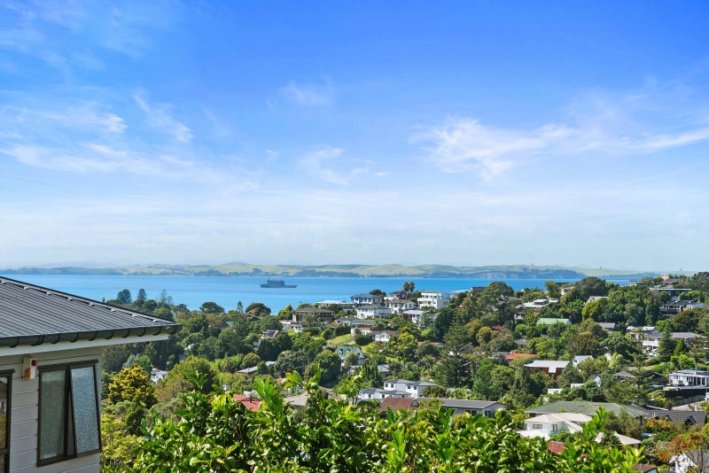 9 Stredwick Drive, Torbay, Auckland - Carousel 2