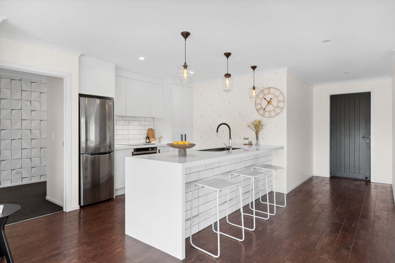 6 Avalanche Place, Wanaka - Carousel 2