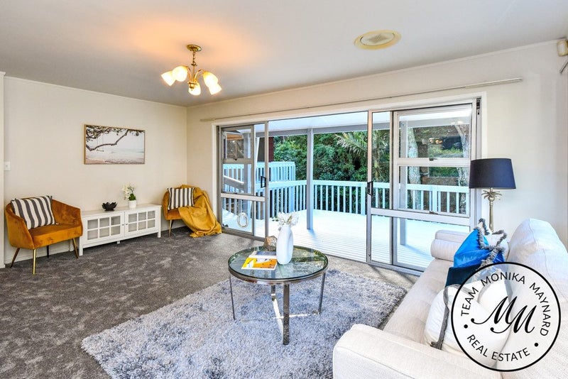 48 Kingsclere Place, Goodwood Heights, Auckland - Carousel 1