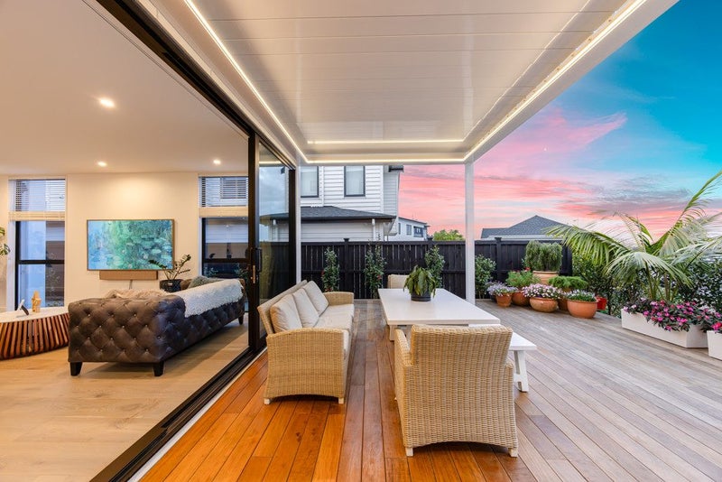 7 Hopetea Street, Long Bay, Auckland - Carousel 2