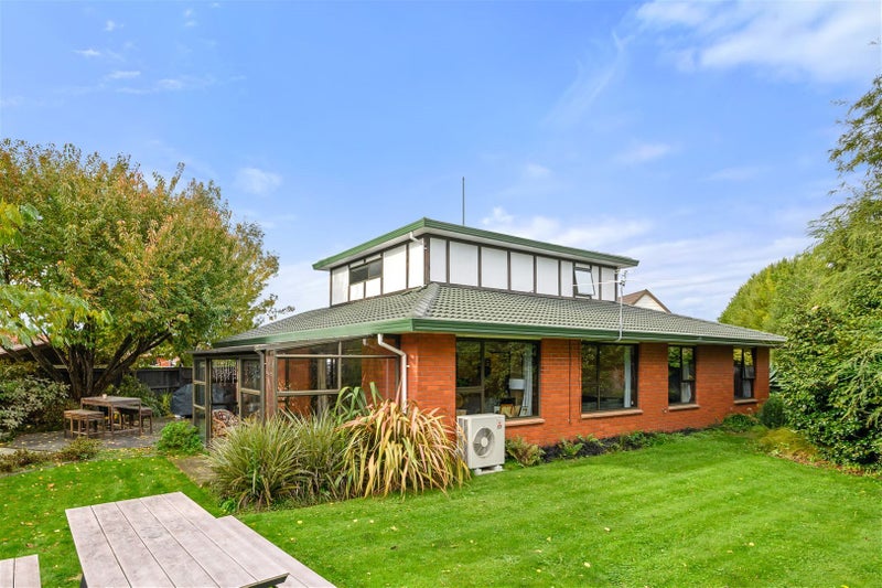 10A Geraldo Place, Russley, Christchurch - Carousel 21