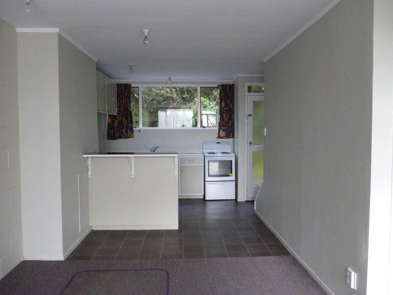 6/17 Quinn Grove, Ranui, Porirua - Carousel 1