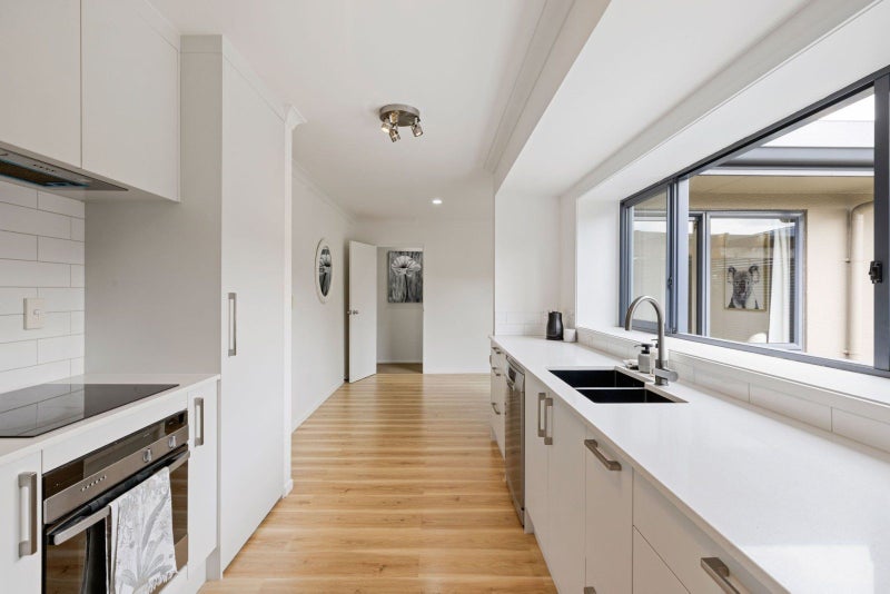 10 Maidstone Place, Rototuna North, Hamilton - Carousel 1