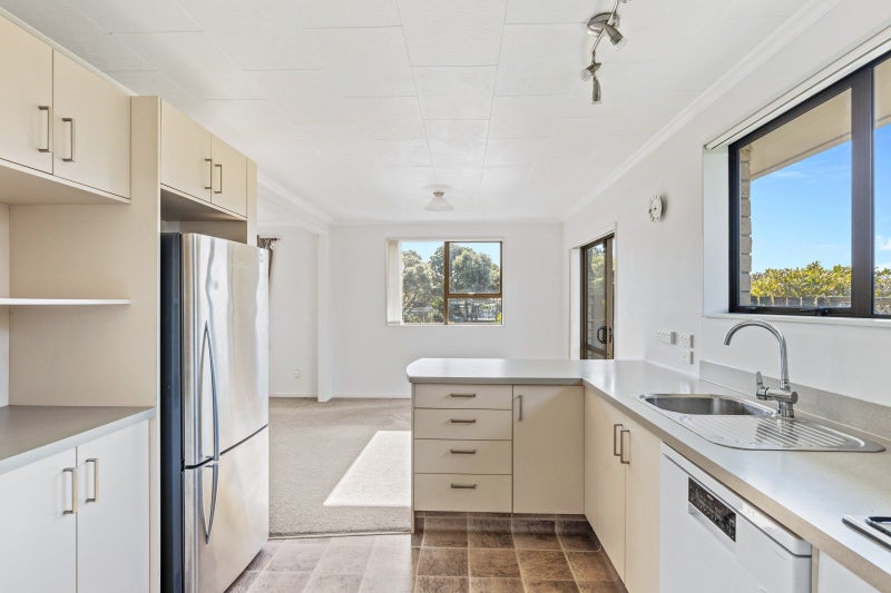 26 Dillon Drive, Bell Block, New Plymouth - Carousel 2