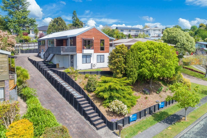 15 Carew Street, Nawton, Hamilton - Carousel 1