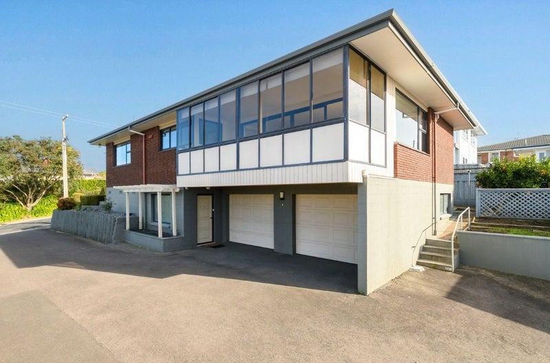 9B Tirinui Crest Road, Otumoetai, Tauranga - Carousel 1