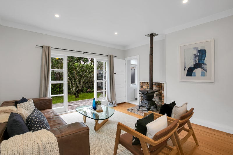 2/44 Alberta Street, Point Chevalier, Auckland - Carousel 2