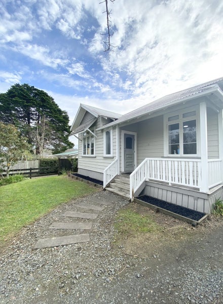 21 Rame Road, Greenhithe, Auckland - Carousel 1