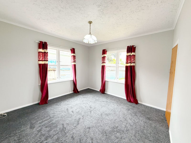 18 Forbes Road, Favona, Auckland - Carousel 12