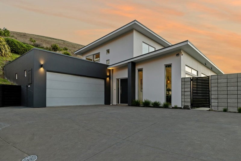 34 Morgans Valley, Heathcote Valley, Christchurch - Carousel 1