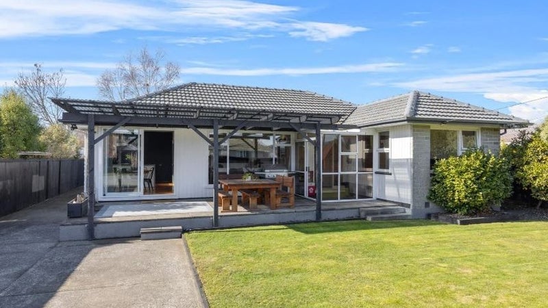 124 Cavendish Road, Casebrook, Christchurch - Carousel 1