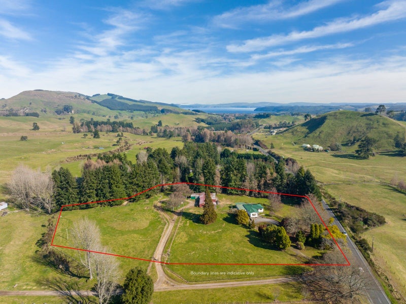 349 Whangamata Road, Kinloch, Taupo - Carousel 2
