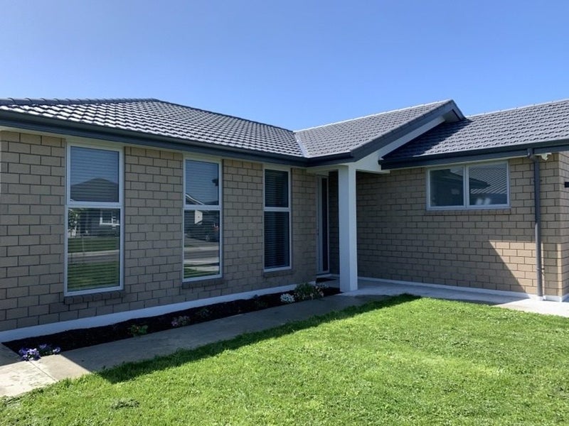 30 Hikawera Drive, Frimley, Hastings - Carousel 1