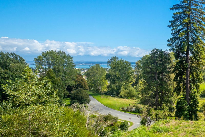 28 Hill Tops Way, Stoke, Nelson - Carousel 1