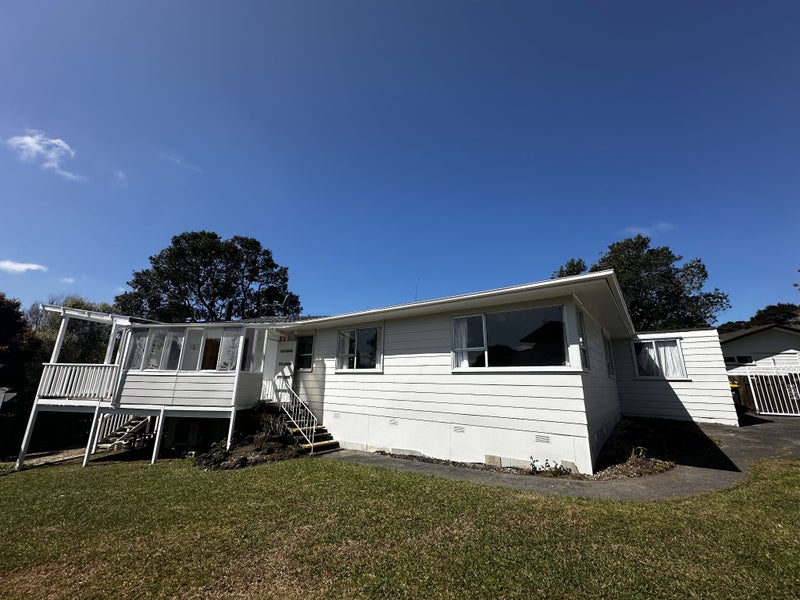 6 Classic Grove, Bayview, Auckland - Carousel 2